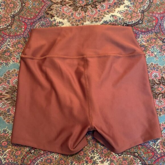 ALO YOGA 3" High-Waist Airlift Short - Picture 3 of 4